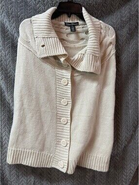 Urban Behavior Women's Cream Knit Button-Up Sweater S/M
